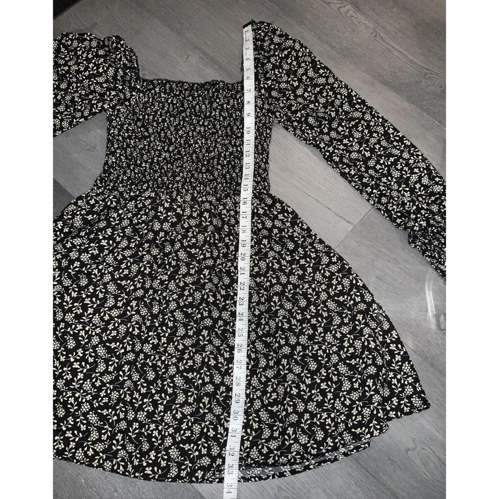 Floral Smocked Dress Womens Small Black Square Neck Long Sleeve Fit & Flare Boho
